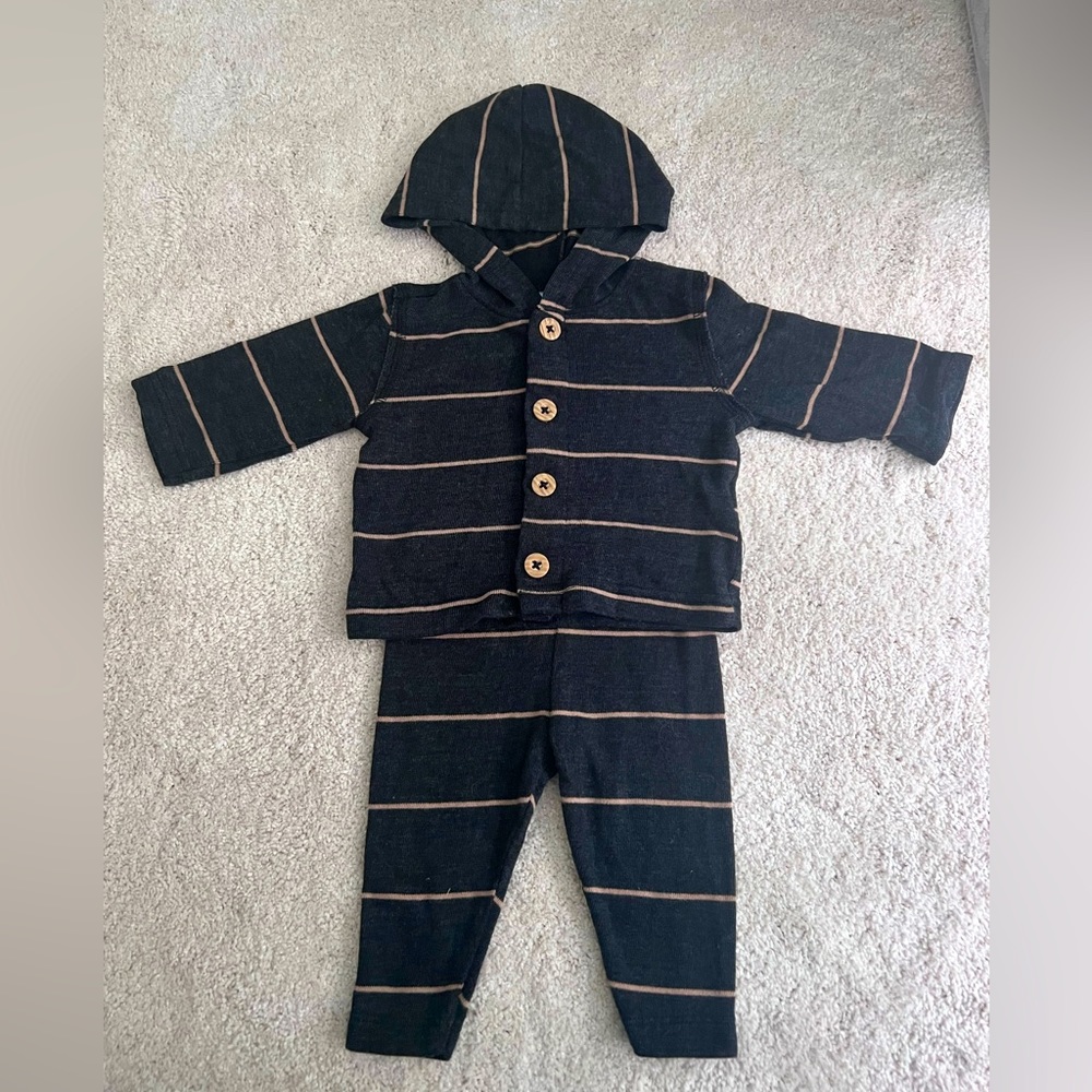 Carter’s Two Piece Striped Knit Set, Size 3 months